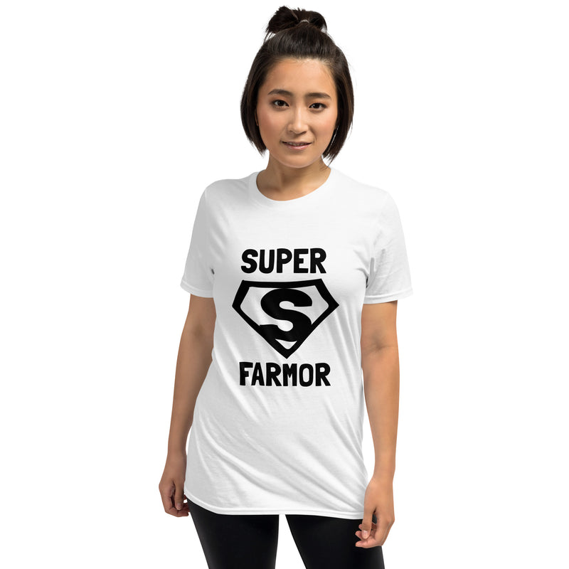 Kortärmad t-shirt i unisex-modell med texten - Superfarmor